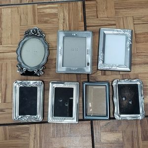 S/7 Wallet sized photo frames